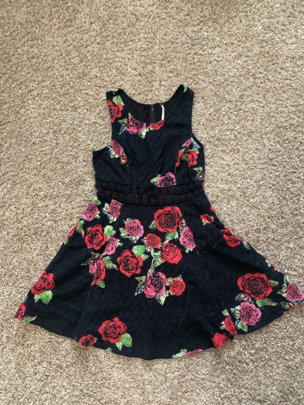 Free People Women’s Black Lace Rose Floral Mini Sleeveless Skater Dress Size 8 - Picture 3 of 12